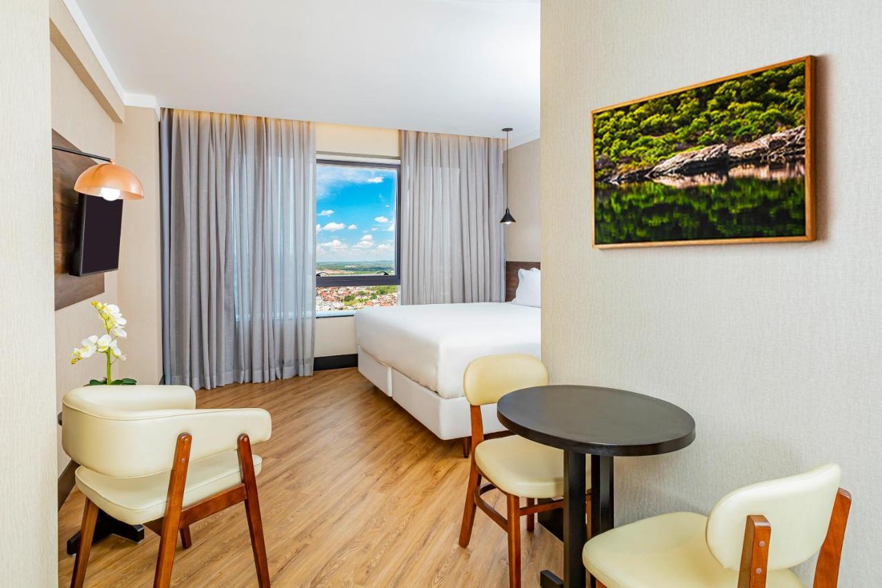 Nh Hotel Feira De Santana Buitenkant foto