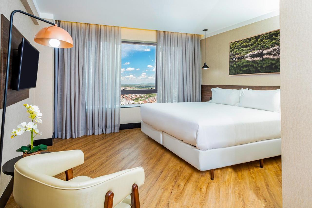 Nh Hotel Feira De Santana Buitenkant foto